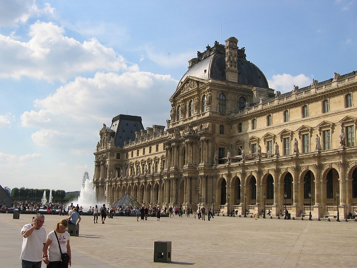 05 Louvre Exterior.jpg